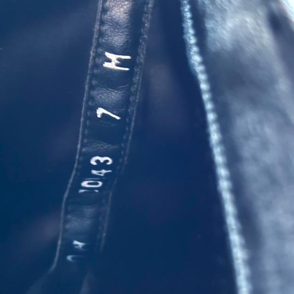 Stuart Weitzman Black Leather Heeled Boots. Size 7 - Picture 7 of 8